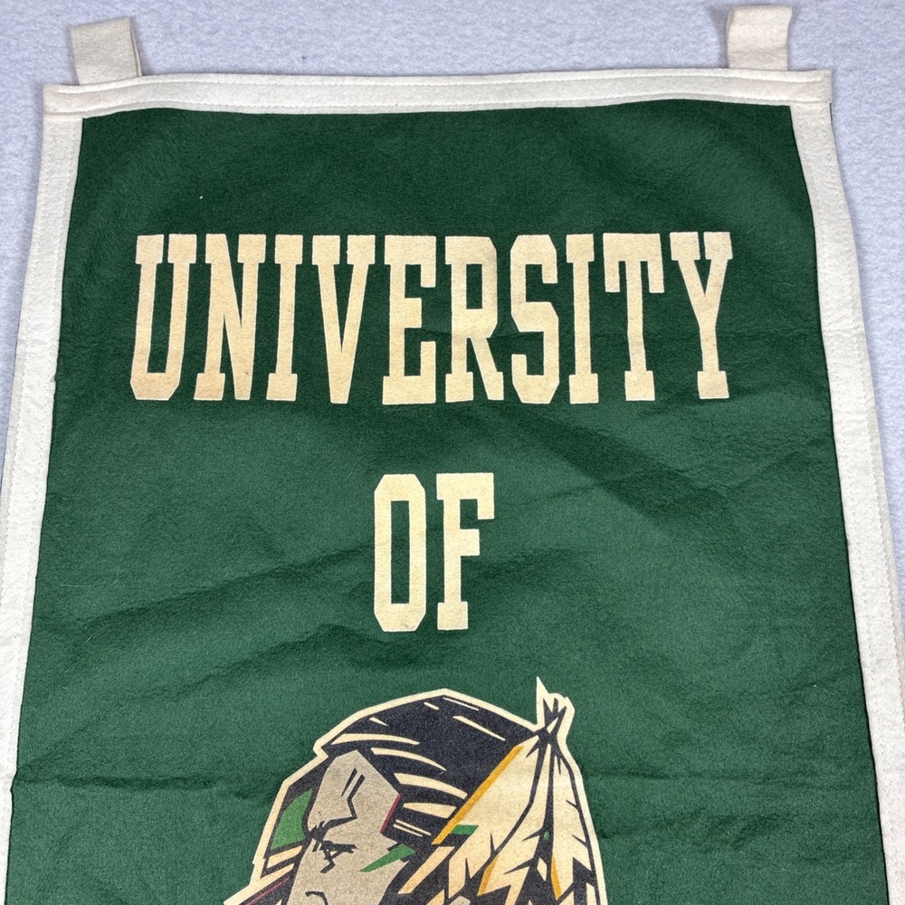 Collegiate Pacific University of North Dakota Fighting Sioux Felt Banner 18x34 - Picture 4 of 11